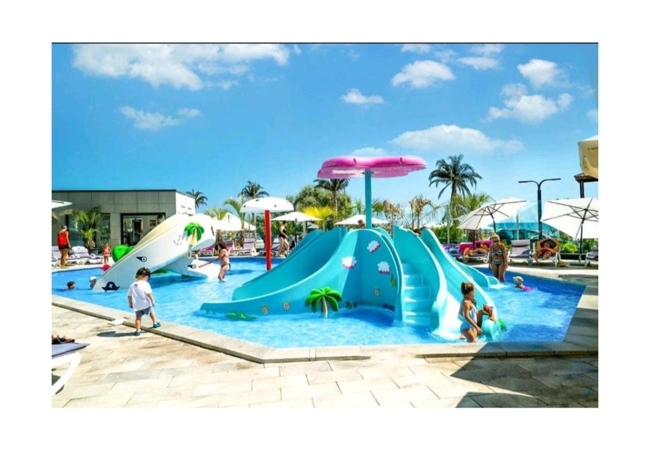 Eka Studio - Pool & Spa Beach Resort ナボダリ エクステリア 写真