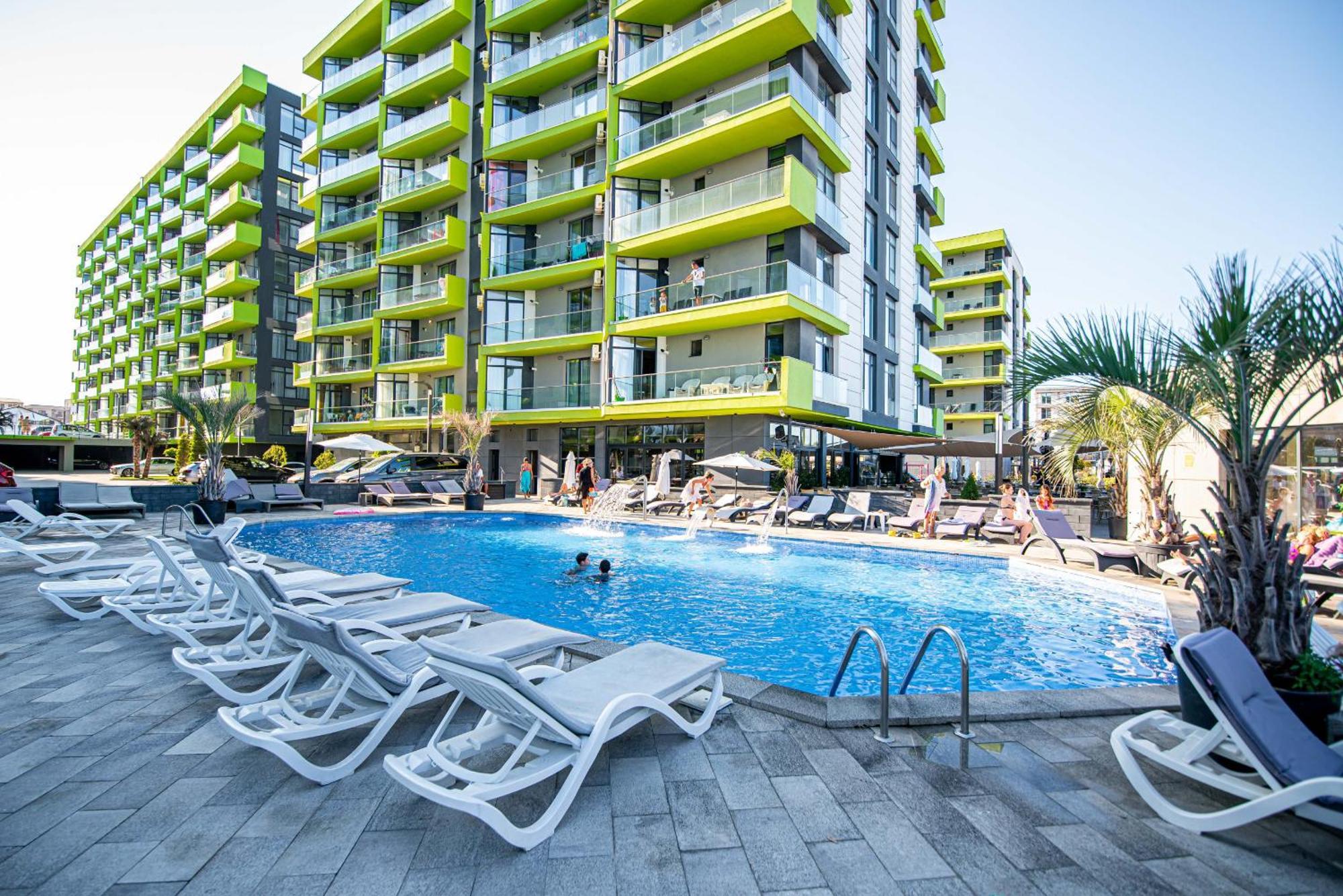 Eka Studio - Pool & Spa Beach Resort ナボダリ エクステリア 写真