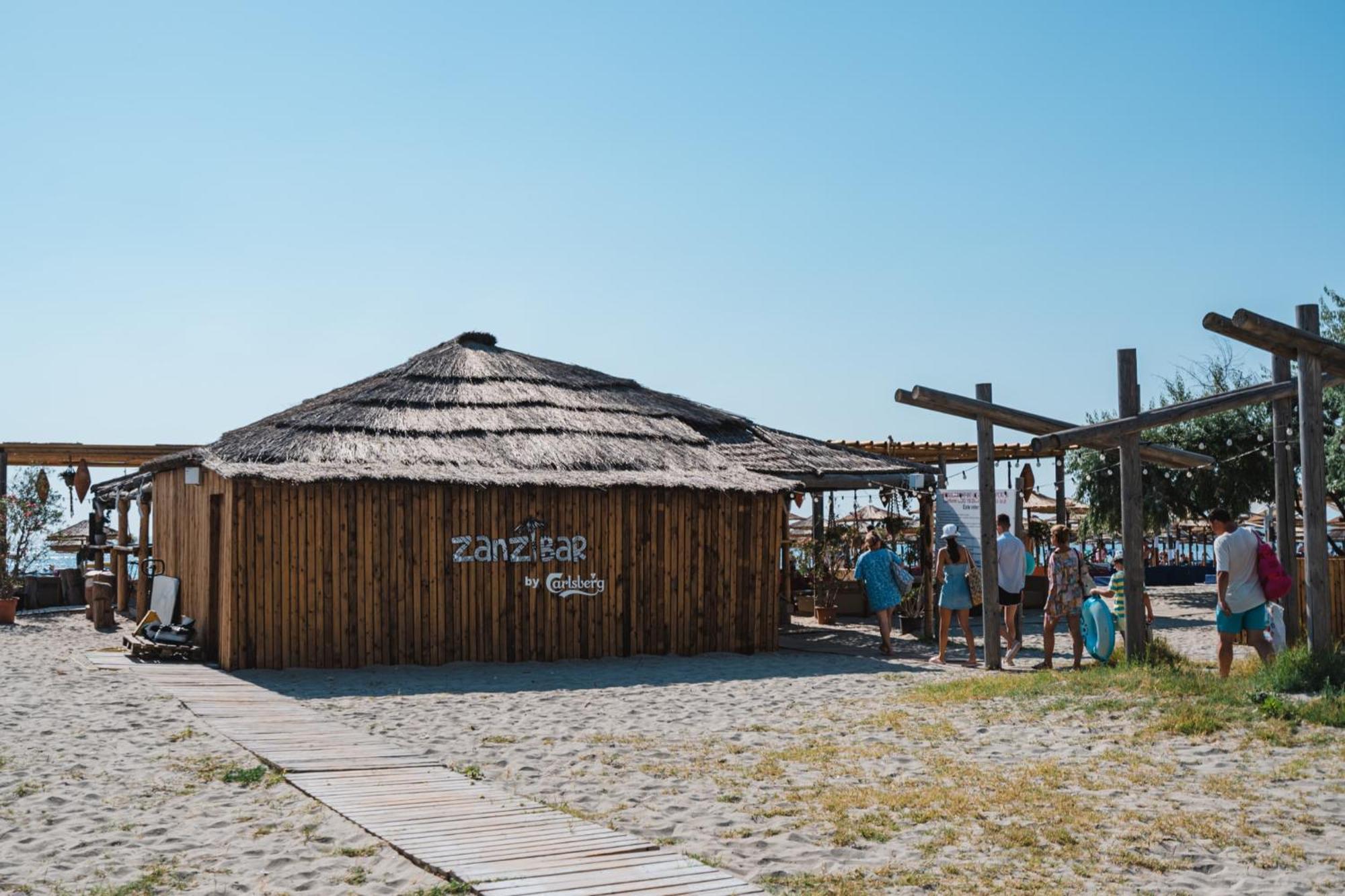 Eka Studio - Pool & Spa Beach Resort ナボダリ エクステリア 写真